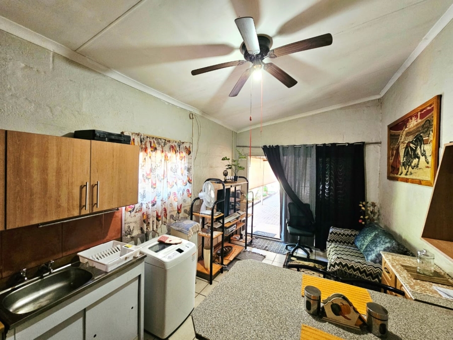 To Let 2 Bedroom Property for Rent in Kathu Northern Cape